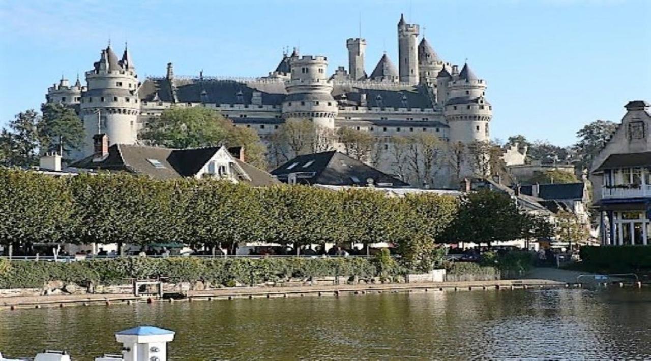 L'Inattendue Pierrefonds Exterior photo